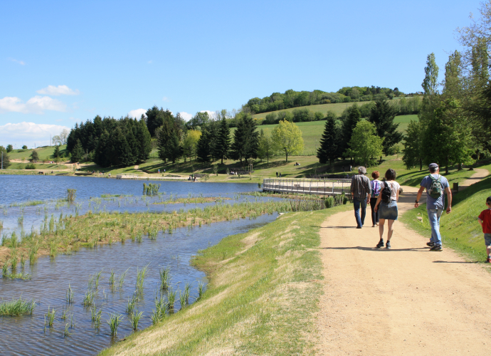 Lac Du Ronzey Auvergne Rh Ne Alpes Tourisme