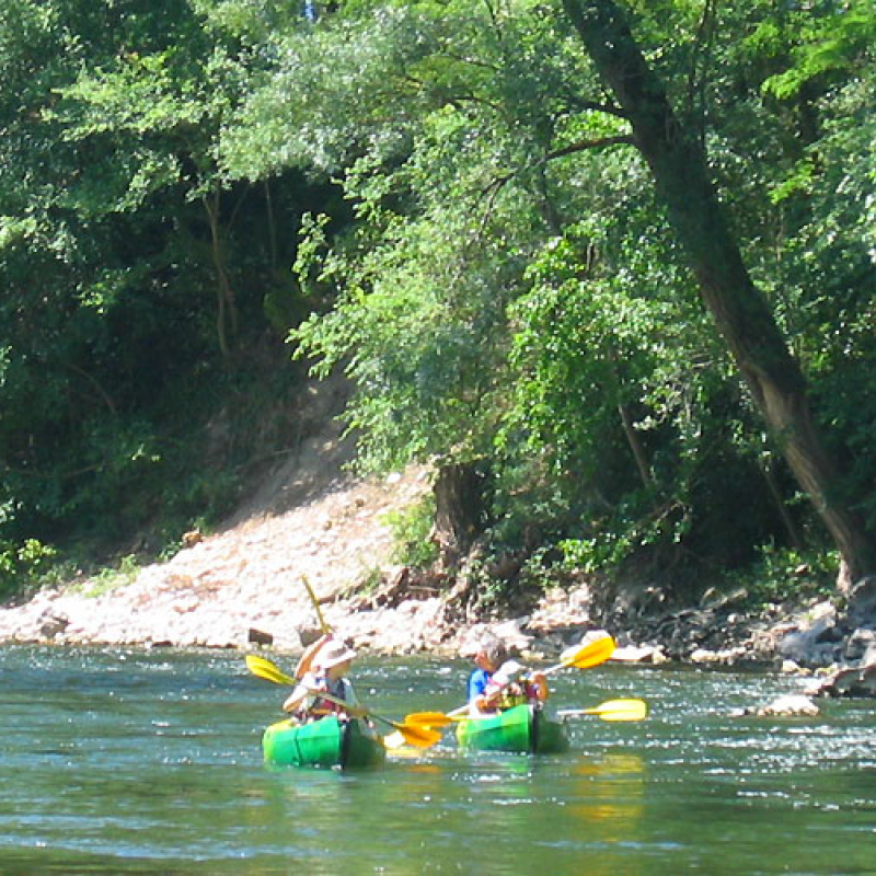 Descente de l'Ardèche en canoës