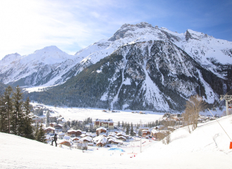 Vue sur le village de Pralognan