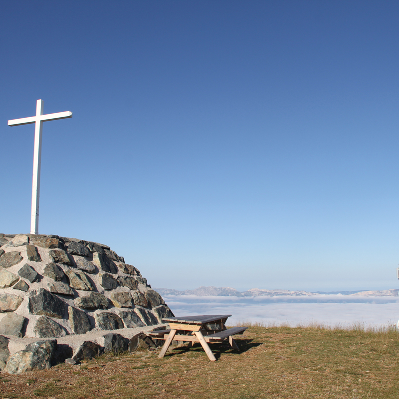 Photo de la Croix de Chamrousse en été