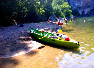 Descente des Gorges de l'Ardèche en canoë