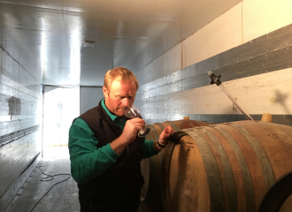 dégustation au coeur des tonneaux Domaine Lionel Brenier - Epinouze