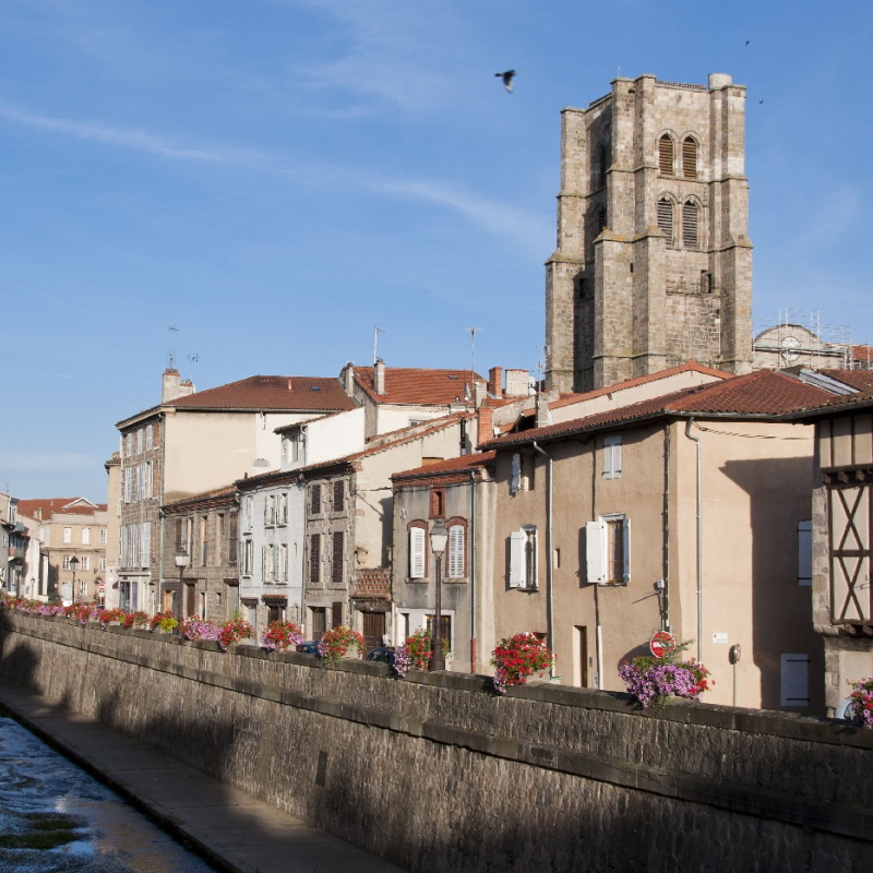 Saint-Jacques à pied : De Montbrison au Puy-en-Velay