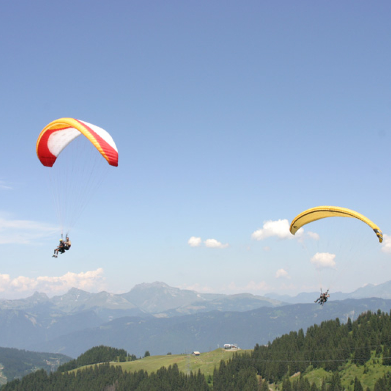 Décollage  parapente de la Kédeuze