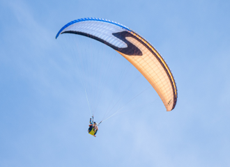 Tandem paragliding flight