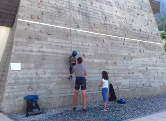 Climbing wall