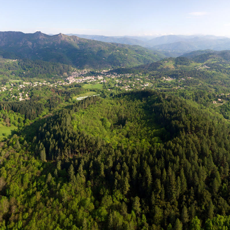 Jaujac - Volcan de la Coupe de Jaujac vu en ULM ©S.BUGNON