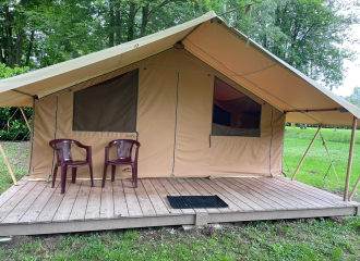 Tente lodge - Camping de l'Eau- Mère