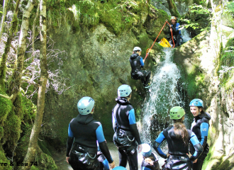 Découverte du canyoning à Abondance