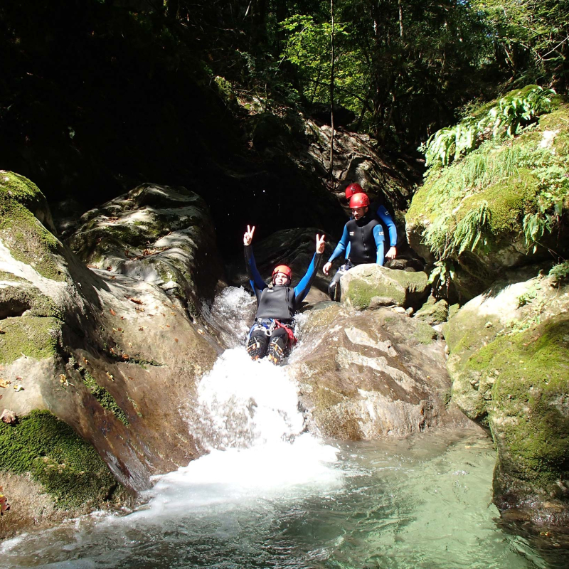 Group discovering canyoning