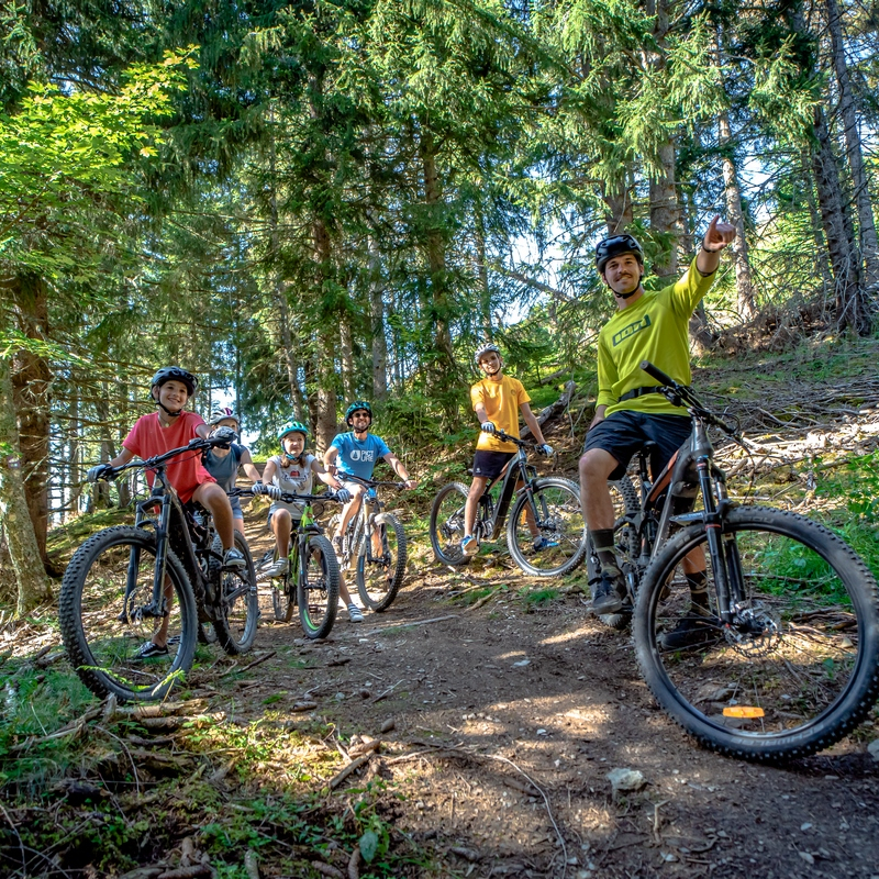 Mountain biking, enduro, electric mountain bikes with Easy Riders