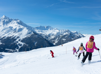 Children ski group lessons -  5 to 13 years old