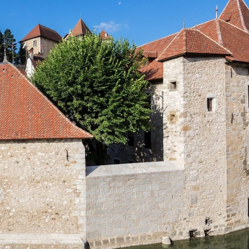 Façade des vieilles prisons