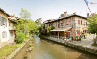 Châtillon-sur-Chalaronne, cité médiévale de caractère