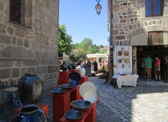 Biennale des Potiers à Marols (42560) - Association céladon