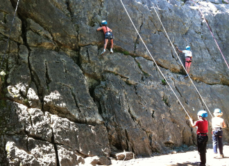 Beginners in climbing course