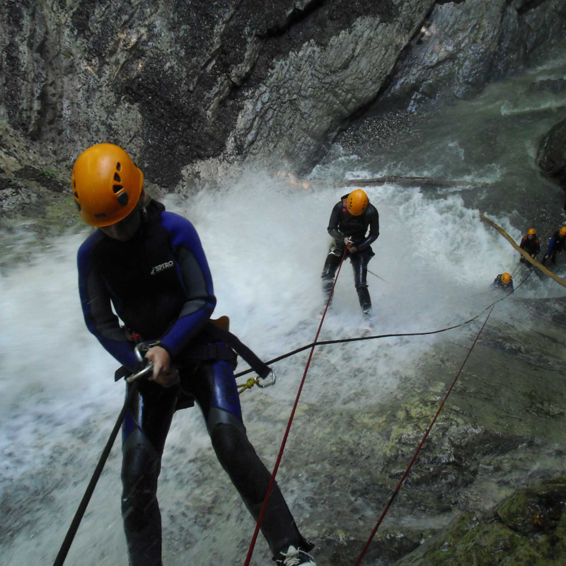 Descente en rappel canyoning découverte