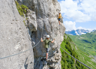 Activité escalade et Via Ferrata avec Évolution 2