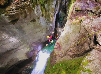 DESCENTES DE CANYON avec Terra Nova Canyoning