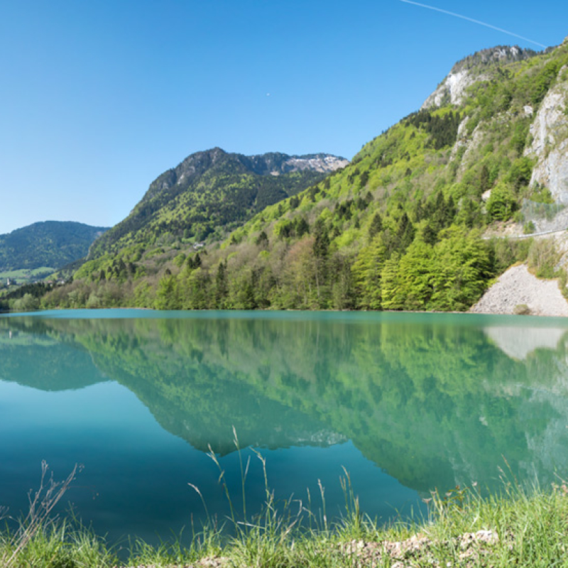 Lac et barrage du Jotty