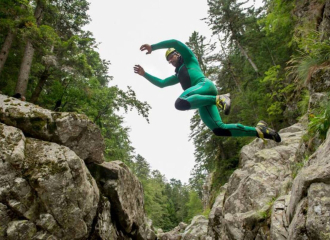 La Vallée d'Amarok :  Canyoning - Kayak