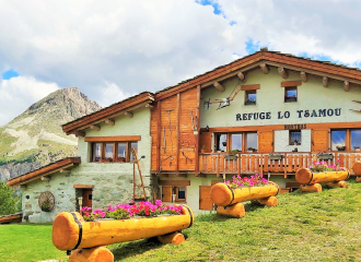 Refuge Lo Tsamou in Val Cenis Bramans