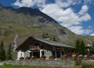 à Bessans, le gite d'étape le Petit Bonheur