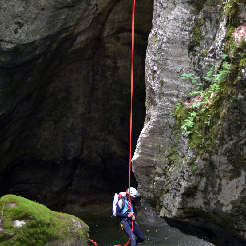 canyoningaixlesbainsrivieradesalpessavoiesportnature