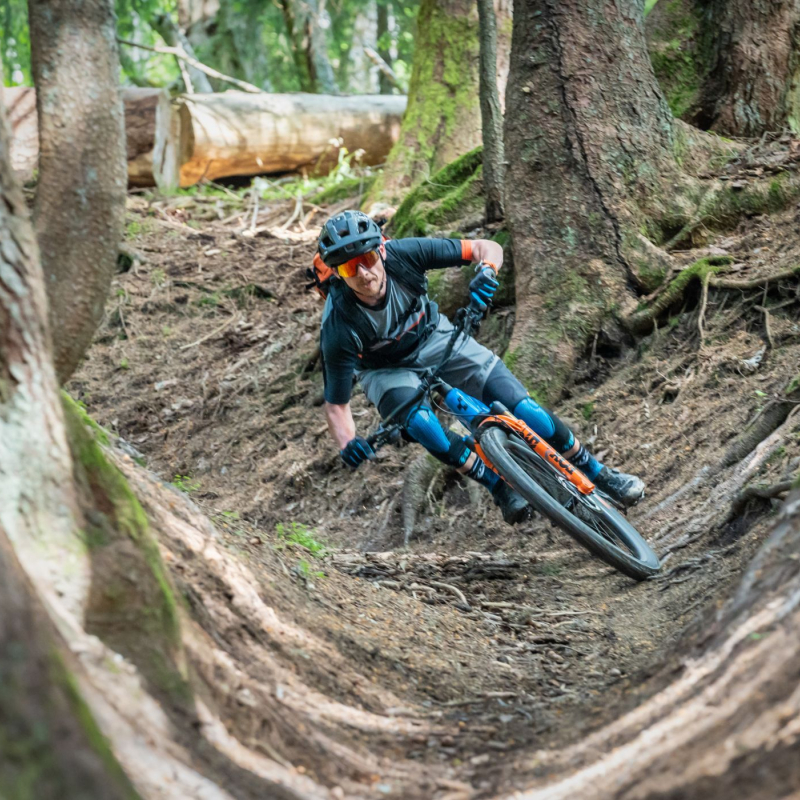 E-enduro et bikepark : journée intense en VTTAE