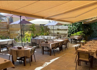 Auberge Les Clarines au Châtelard : terrasse du restaurant