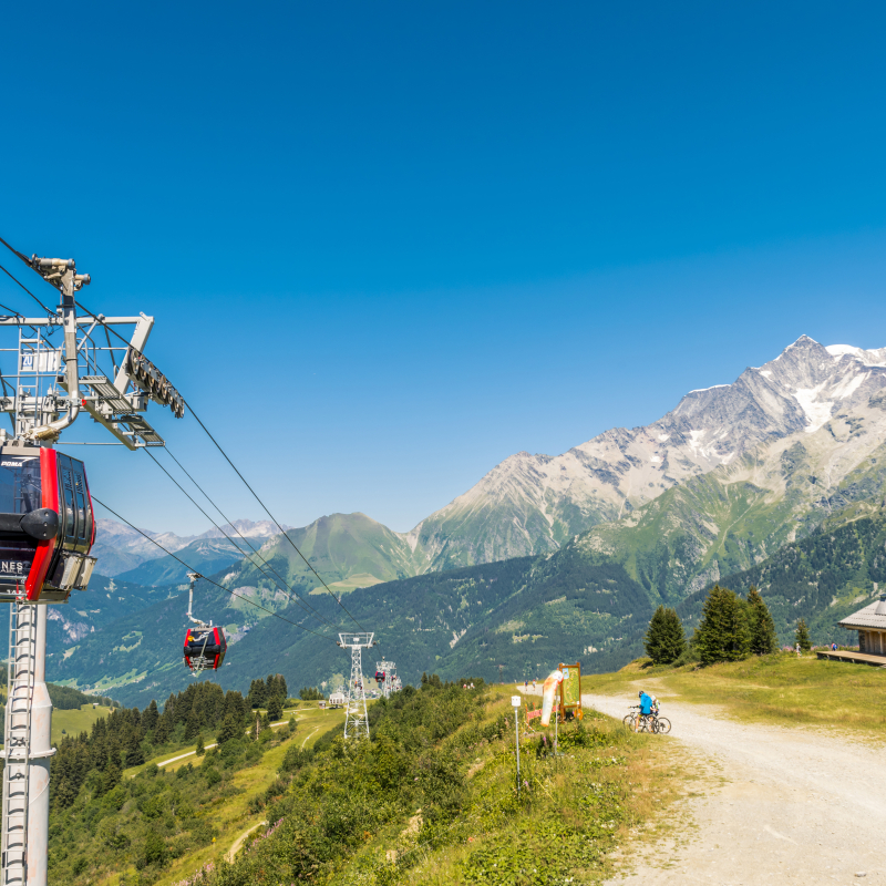 Les télécabines du Signal en été